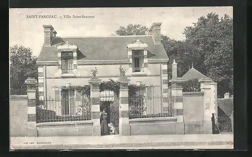 AK Saint-Fargeau, Villa Saint-Sauveur, Aussenansicht