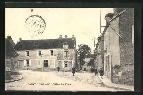 AK Saint-Cyr-les-Colons, La Place, Kinder auf der Strasse