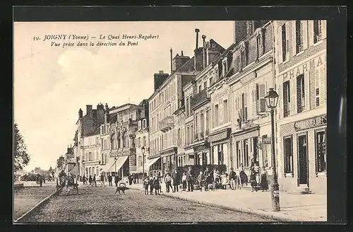 AK Joigny, Le Quai Henri-Ragobert, Vue prise dans la direction du Pont