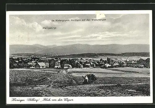 AK Moringen (Solling), Blick von der Weper zum Ort mit Harzgebirge