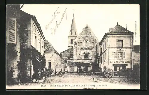 AK Saint-Lèger-de-Montbrillais, La Place et l`Egalise