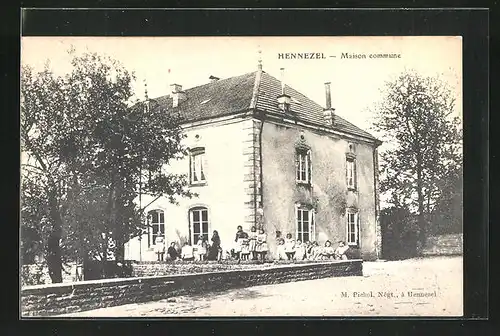 AK Hennezel, Maison commune