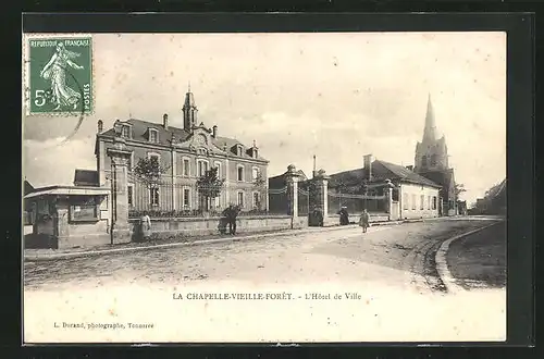 AK La Chapelle-Vieille-Forêt, L`Hotel de Ville