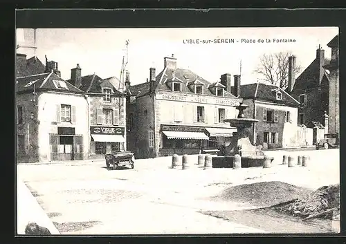 AK L`Isle-sur-Serein, Place de la Fontaine