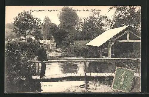 AK Songeons, Bords du Thérain, Le Lavoir du Chateau