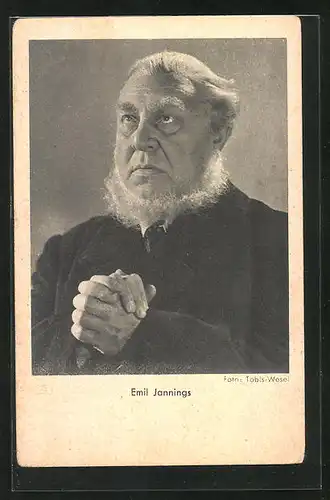 AK Schauspieler Emil Jannings faltet betend die Hände