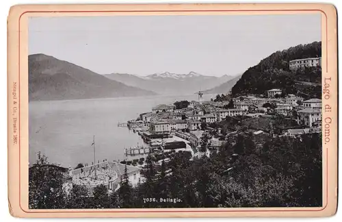 Fotografie Stengel & Co., Dresden, Ansicht Bellagio / Lago di Como, Ortsansicht am Seeufer