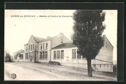 AK Cussy-en-Morvan, Mairie et Ecoles de Garcons