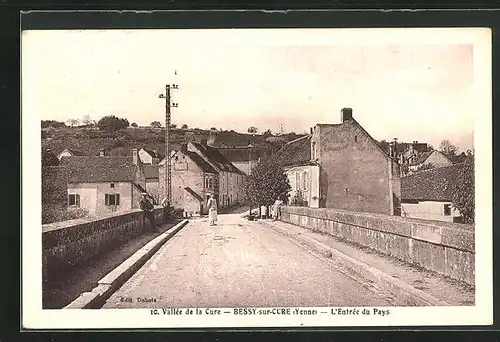 AK Bessy-sur-Cure, L`Entrèe du Pays, Strassenpartie