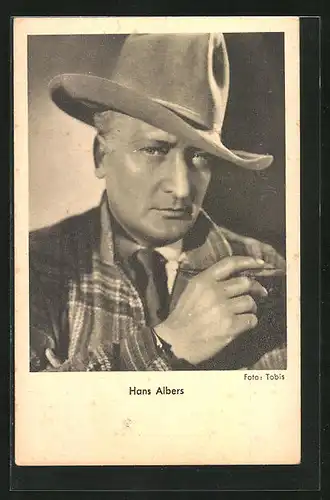 AK Schauspieler Hans Albers mit Cowboyhut und Zigarre