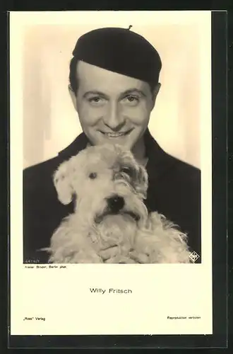 AK Schauspieler Willy Fritsch mit Hund