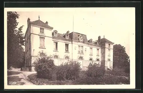 AK Issy-l`Eveque, La Mairie