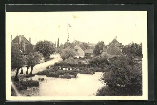 AK Lessard-en-Bresse, Partie am Ufer mit Blick in den Ort