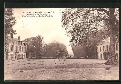 AK Ballancourt, Chateau Le Saussay, Vue prise de la Grille d`entree