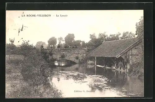 AK La Roche-Villebon, Le Lavoir, an der kleinen Brücke