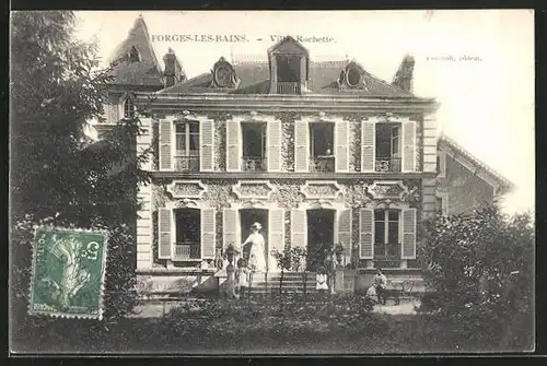 AK Forges-les-Bains, Villa Rochette, Frau auf der Treppe vor der Villa