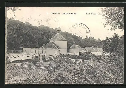 AK Limours, Le Colombier, Blick zum Gotteshaus