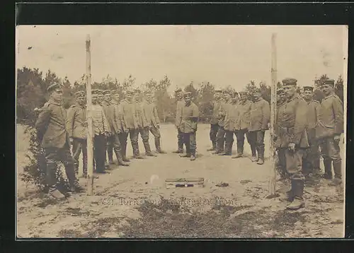AK Männer in Uniform beim Turnen
