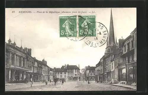 AK Nemours, Place de la Rèpublique (Ancienne place St-Jean)