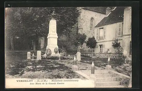 AK Verdelot, Monument commèmoratif aux Morts de la Grande Guerre