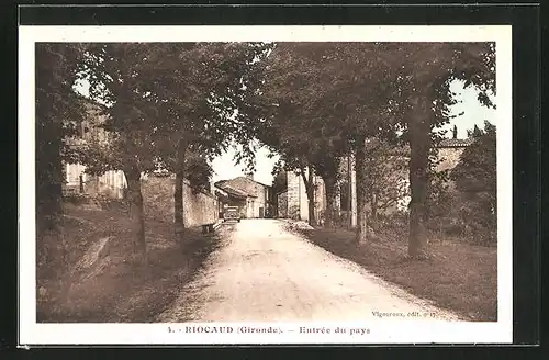 AK Riocaud, Entrée du Pays