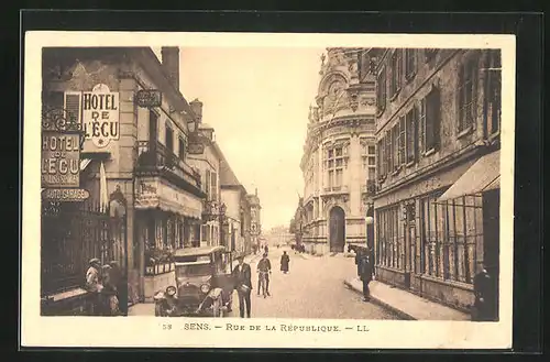 AK Sens, Rue de la République