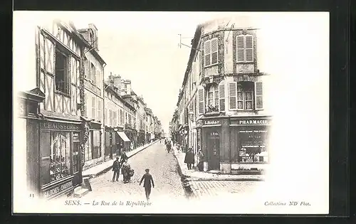 AK Sens, La Rue de la République