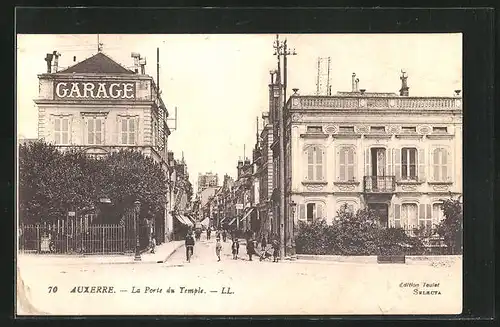 AK Auxerre, La Porte du Temple