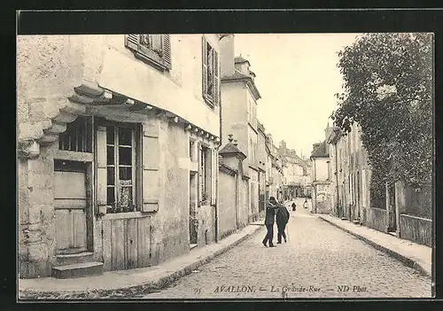 AK Avallon, La Grande-Rue