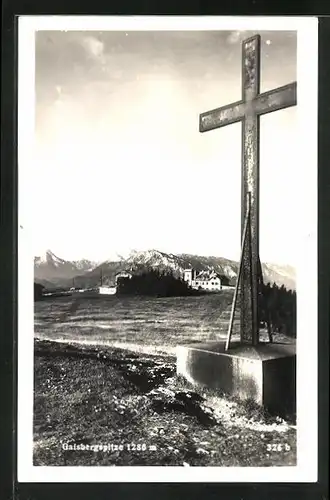 AK Gaisbergspitze, Gipfelkreuz gegen Wohnhäuser