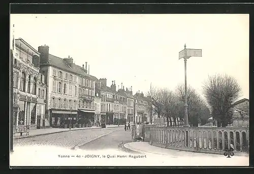 AK Joigny, le quai Henri Ragobert