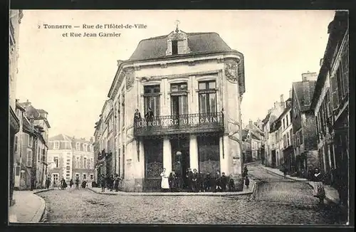 AK Tonnerre, Rue de l`Hotel-de-Ville et Rue Jean Garnier