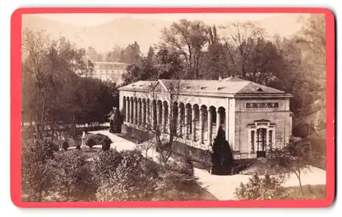 Fotografie Fotograf unbekannt, Ansicht Baden-Baden, Trinkhalle