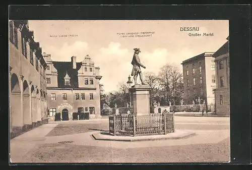 AK Dessau, Grosser Markt mit Fürst Leopold-Denkmal und Anna-Liese-Haus