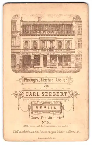 Fotografie Carl Seegert, Berlin, Ansicht Berlin, Foto-Atelier Grosse Frankfurter Strasse 70, Rückseitig Portrait-Foto