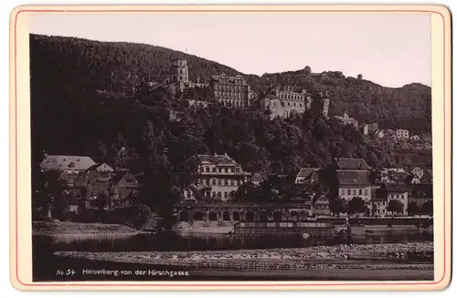 Fotografie Fotograf unbekannt, Ansicht Heidelberg, Blick zum Schloss von der Hirschgasse