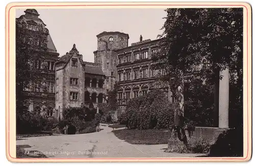 Fotografie Fotograf unbekannt, Ansicht Heidelberg, Heidelberger Schloss - Schlosshof