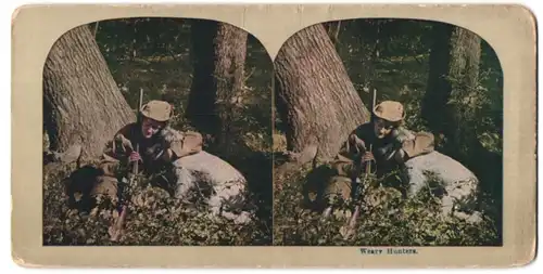 Stereo-Fotografie Jägerin mit Gewehr und Jagdhund auf der Pirsch