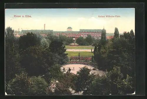 AK Riesa / Elbe, Kaiser Wilhelm-Platz aus der Vogelschau