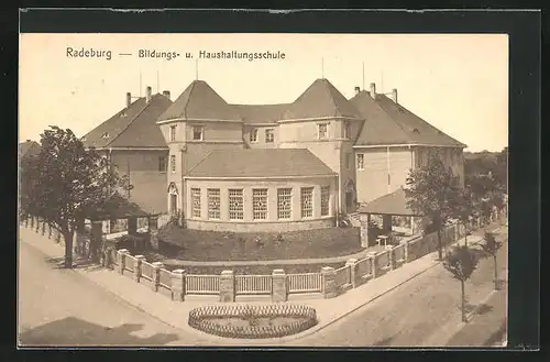 AK Radeburg, Bildungs- und Haushaltungsschule