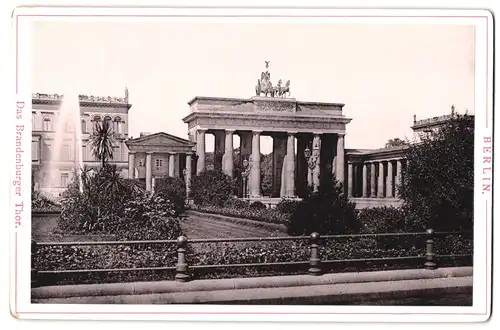 Fotografie Fotograf unbekannt, Ansicht Berlin, Brandenburger Tor