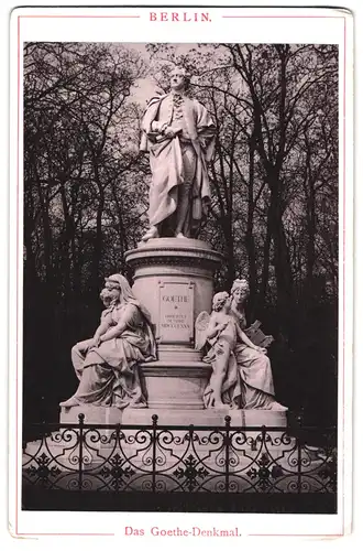 Fotografie Fotograf unbekannt, Ansicht Berlin, Goethe - Denkmal