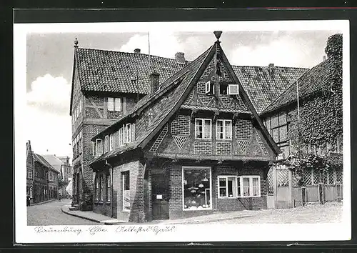 AK Lauenburg / Elbe, Ältestes Fachwerkhaus am Markt