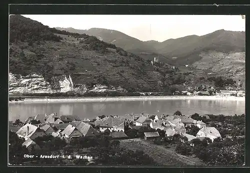 AK Ober-Arnsdorf / Wachau, Ortspartie mit Weinreben am Hang