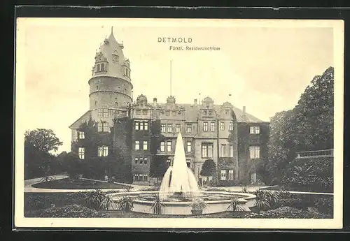 AK Detmold, Brunnen vor dem Fürstl. Residenzschloss