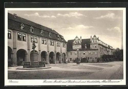 AK Dessau, Grosser Markt mit Denkmal und Gaststätte Alter Dessauer