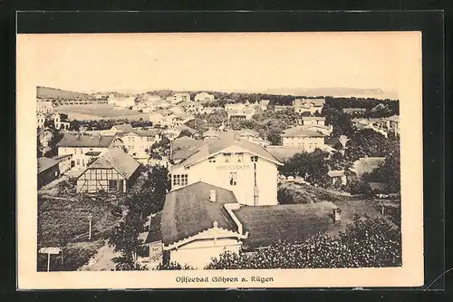 AK Göhren a. Rügen, Ortspanorama mit Hotel Seeschloss