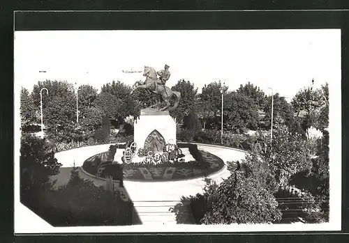 AK Samsun, Denkmal im Sonnenschein mi Schiff