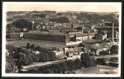 AK Waldheim / Sachsen, Ortspartie mit Gefängnis