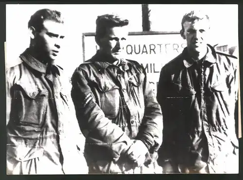 Fotografie Keystone, Ansicht Larnaca / Zypern, verschleppte englische Militärpolizisten nach der Freilassung 1964